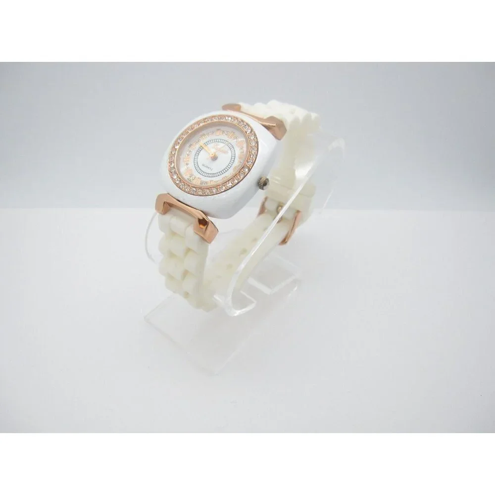 Women's Geneva Quartz WR Analog 34mm Dial Causal Round Watch (F29)